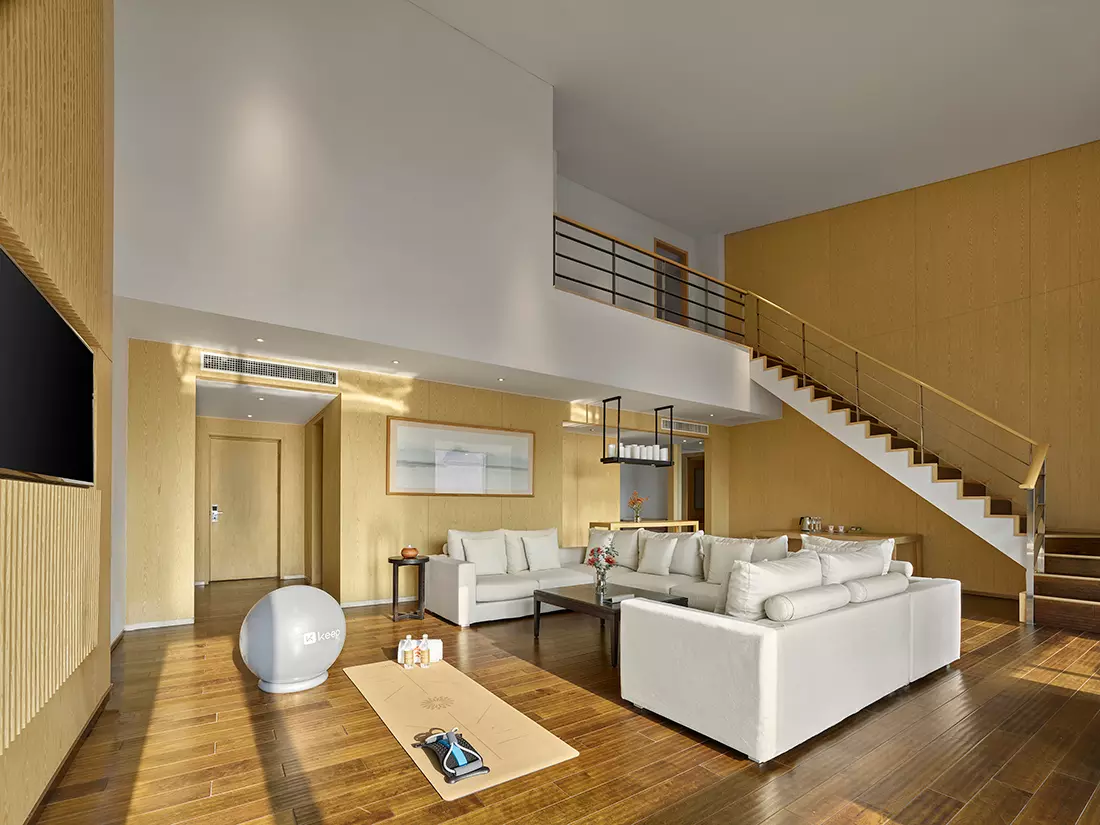 GRCNXL_deluxe loft suite