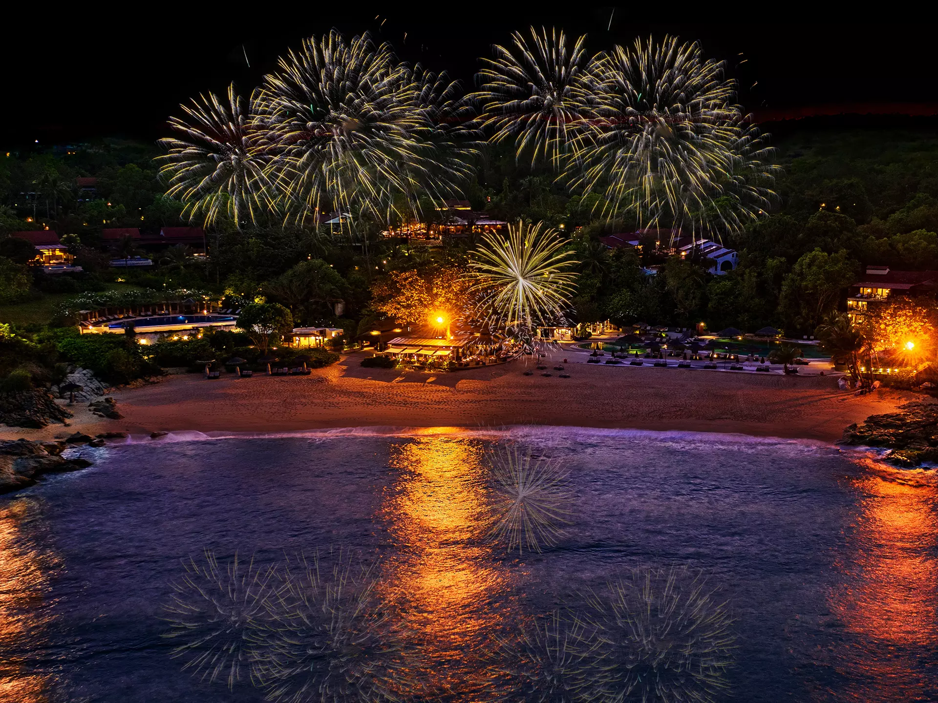 Festive Moments by the Bay at Garrya Tongsai Bay Samui 